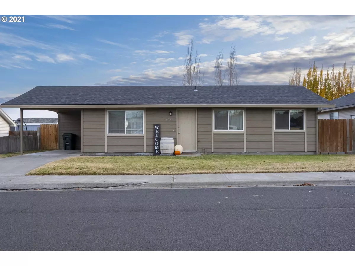 Hermiston, OR 97838,1525 SW RIVERHILL DR