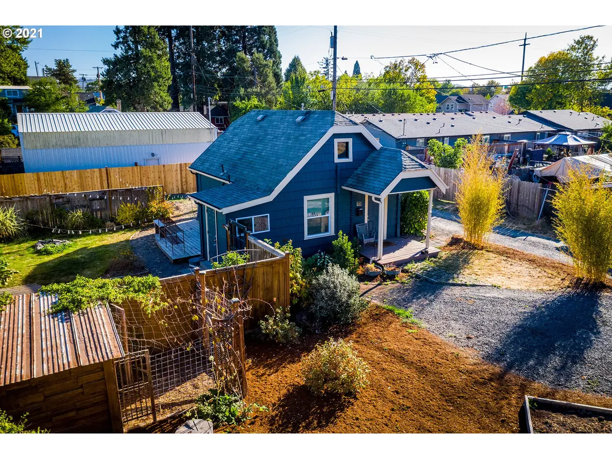 Eugene, OR 97401,346 CHESHIRE AVE