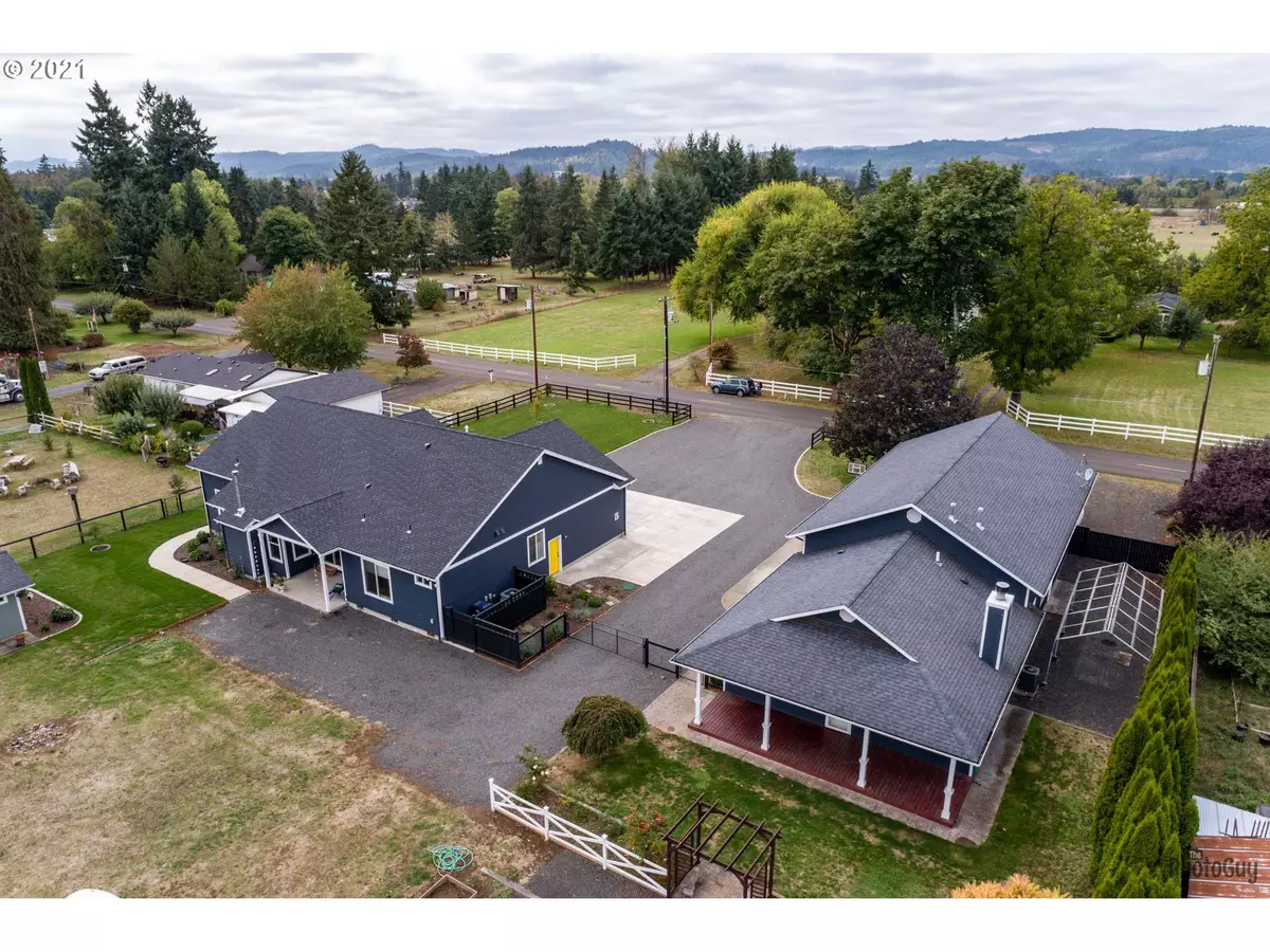 Creswell, OR 97426,82331 HILLVIEW DR