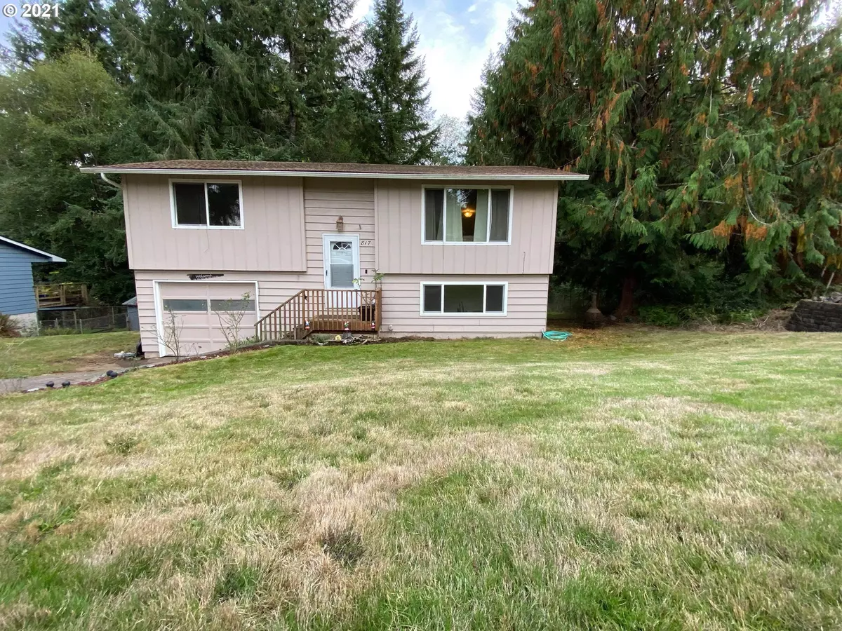 Clatskanie, OR 97016,817 SW SPRUCE ST