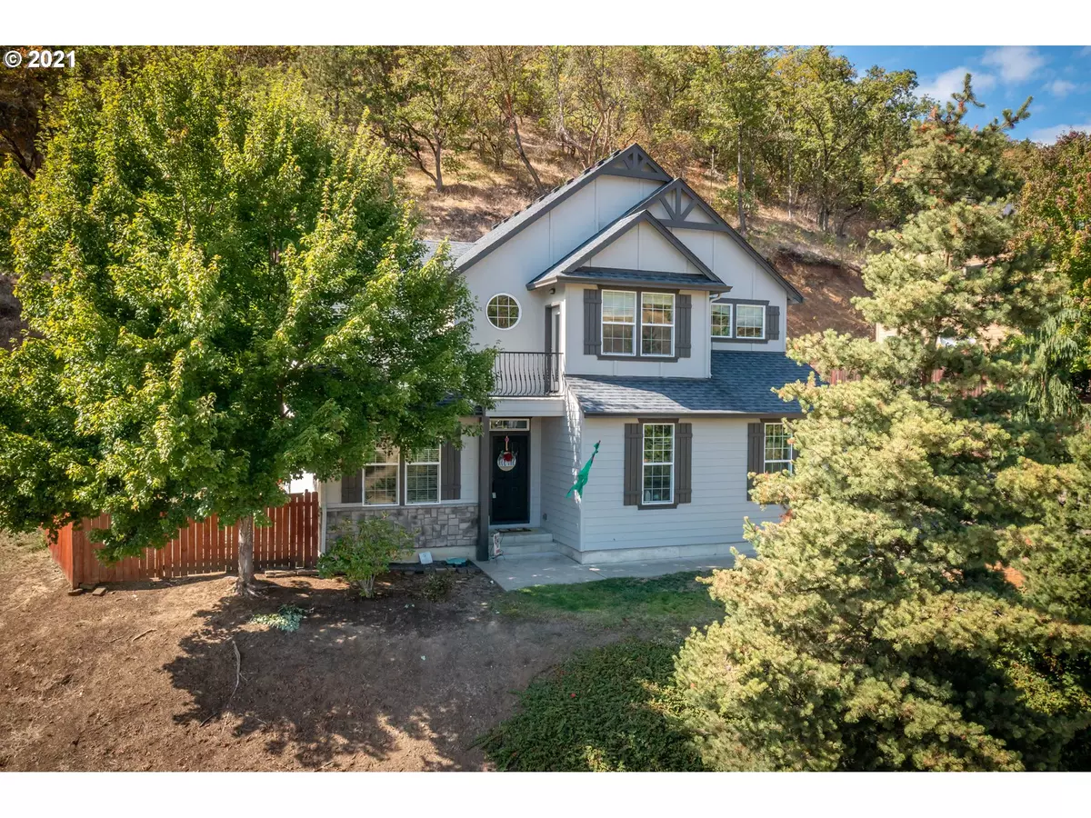 Roseburg, OR 97470,1384 NE ROCKY DR