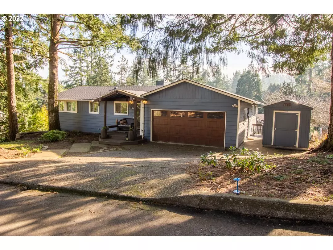 West Linn, OR 97068,2194 VALLEY VIEW DR