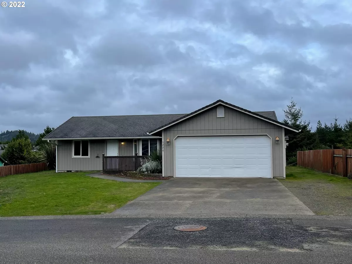 Florence, OR 97439,1220 XYLO ST