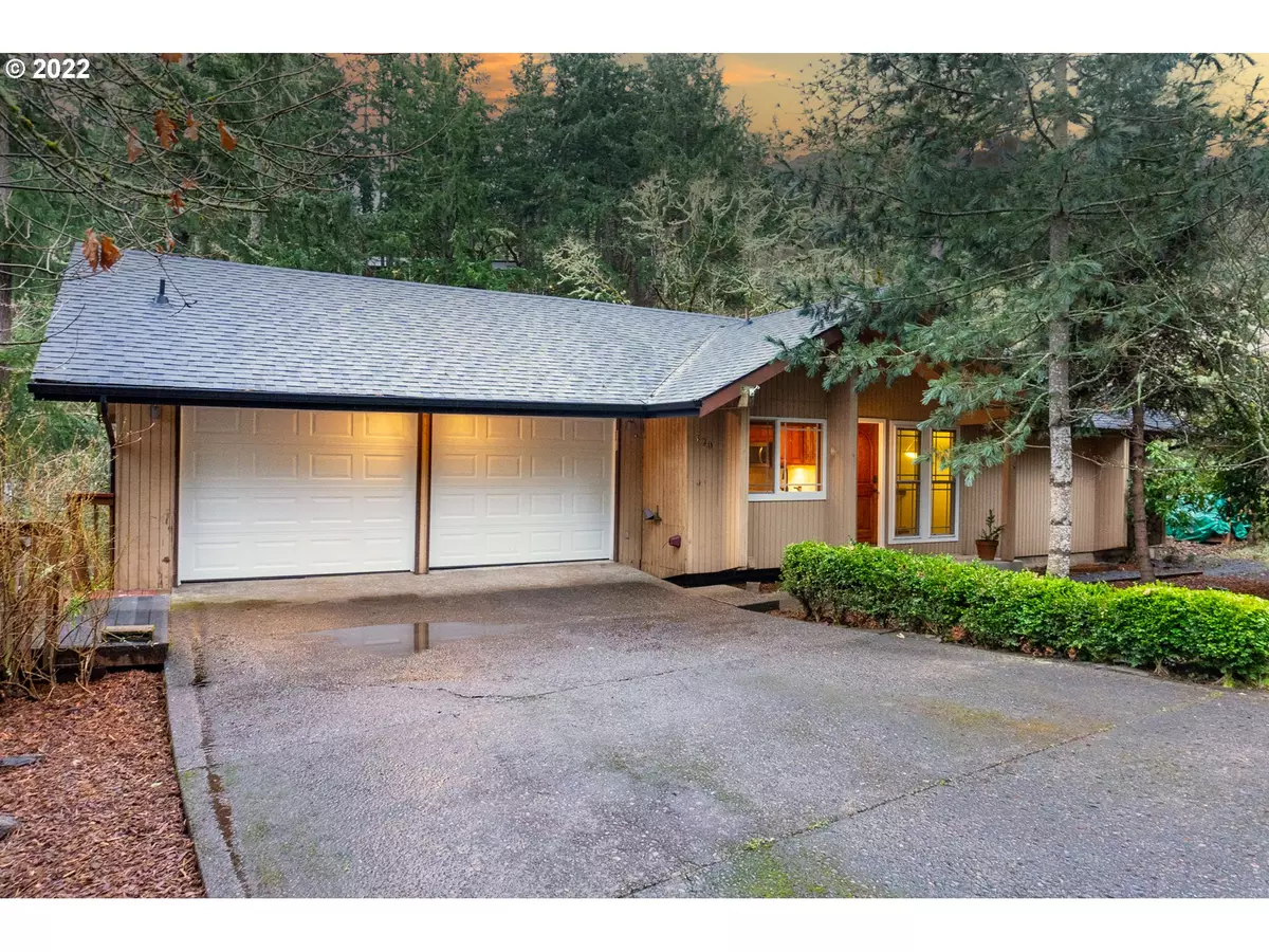 Eugene, OR 97405,520 LOCHMOOR PL