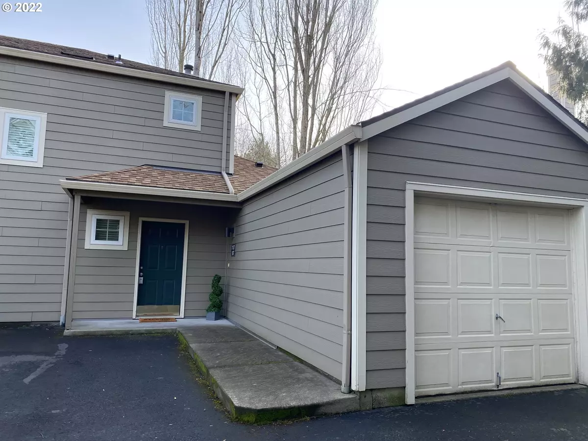 Tualatin, OR 97062,7137 SW SAGERT ST #107