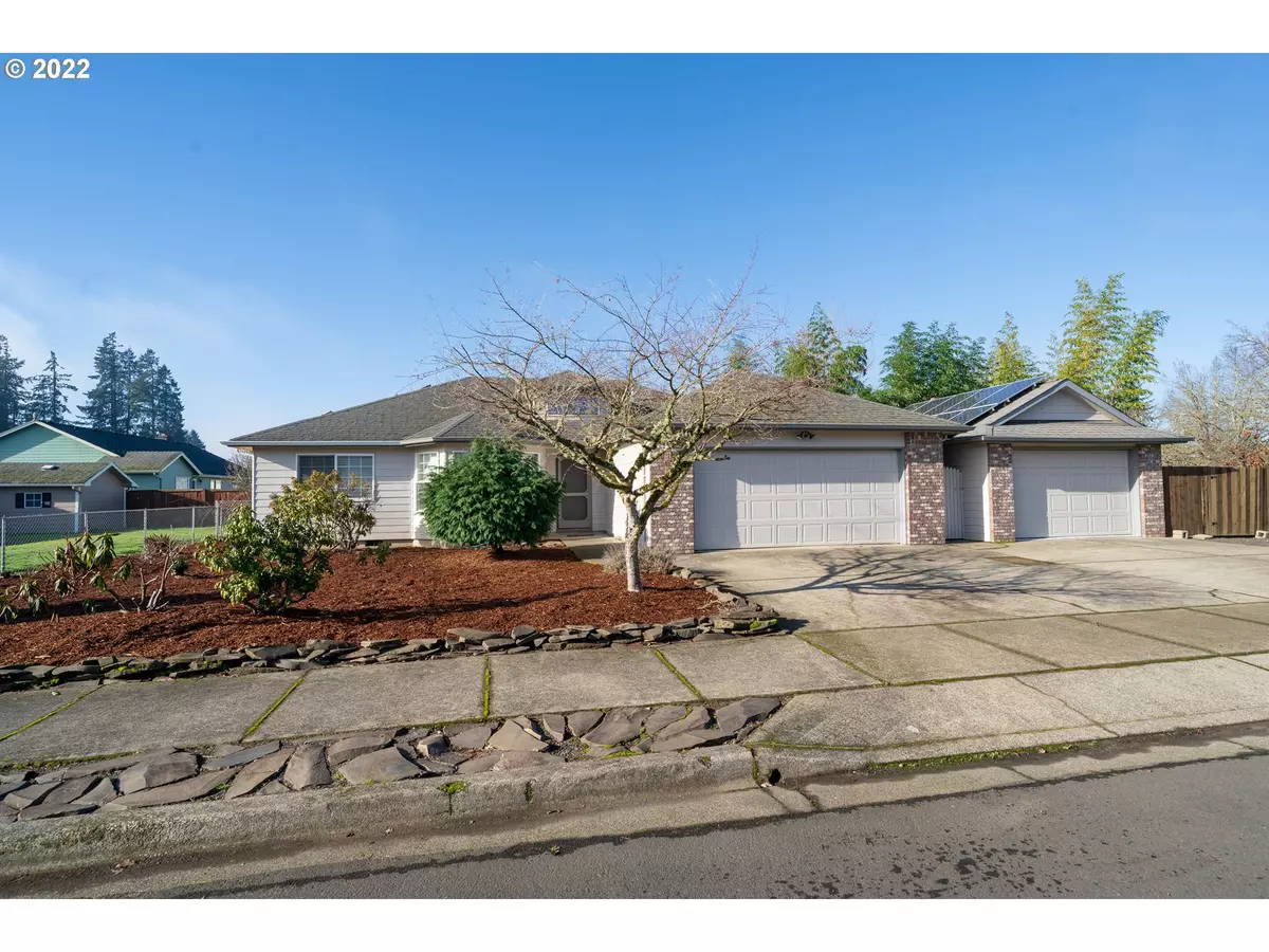 Stayton, OR 97383,673 N 10TH AVE