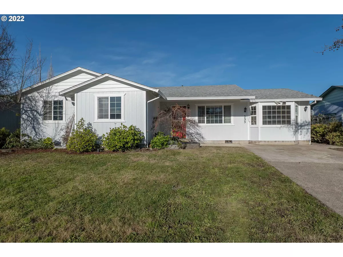 Sutherlin, OR 97479,235 CAMAS CT