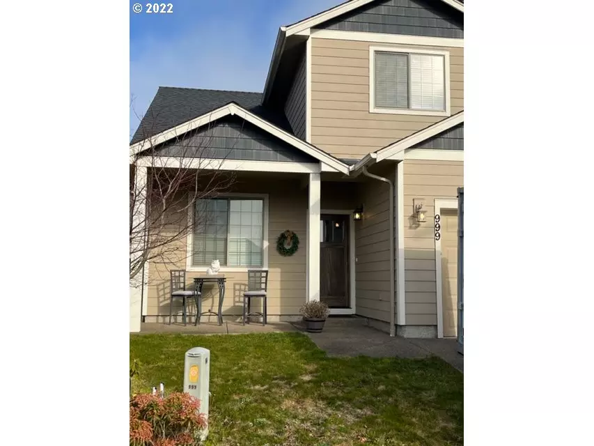 Keizer, OR 97303,999 HARBOUR LN