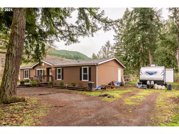 Dorena, OR 97434,37627 ROW RIVER RD