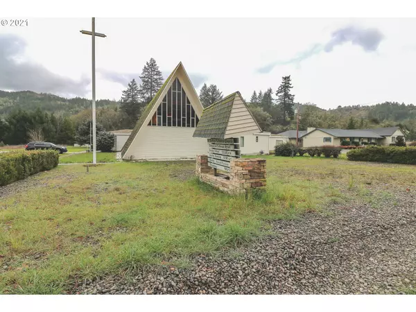 436 N OLD PACIFIC HWY, Myrtle Creek, OR 97457