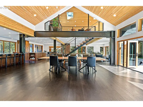 Portland, OR 97210,241 NW HILLTOP DR