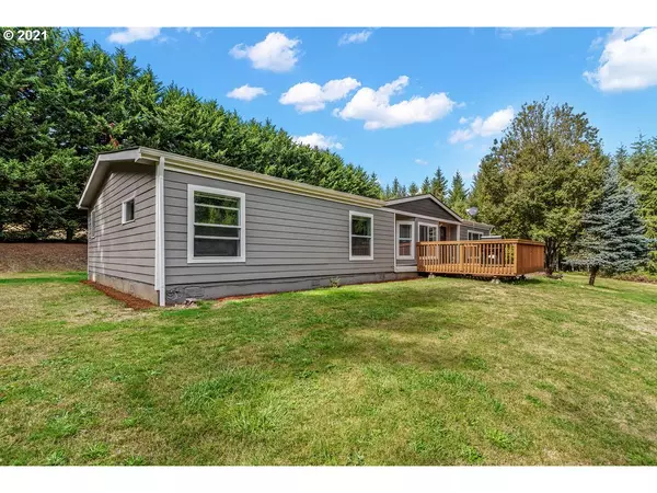 144 GREAT NORTHERN RD, Kalama, WA 98625