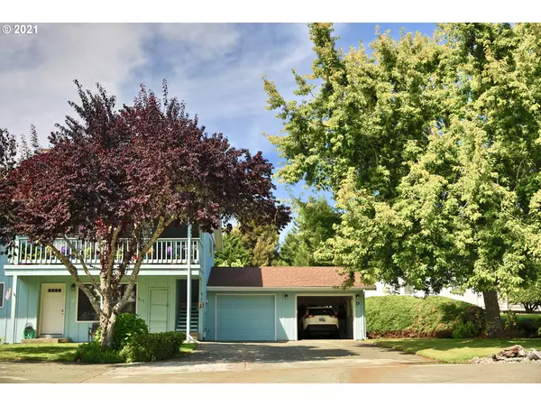 Brookings, OR 97415,815 BROOKHAVEN DR #3D