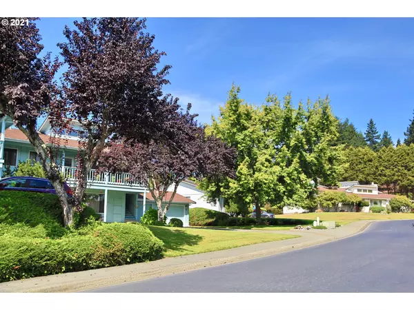 Brookings, OR 97415,815 BROOKHAVEN DR #3D