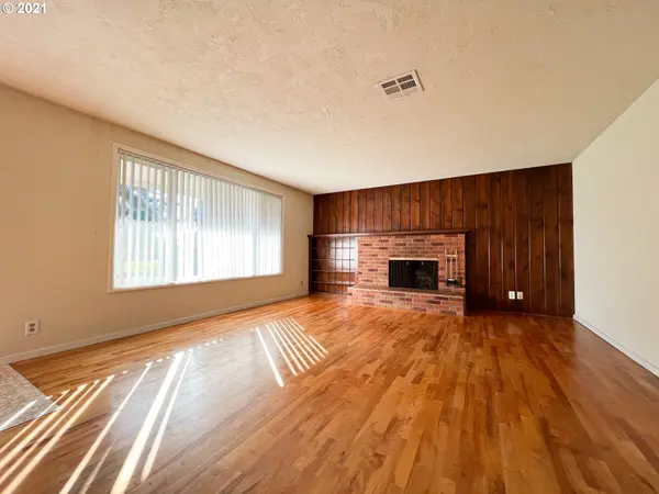 2772 KALMIA ST, Eugene, OR 97404