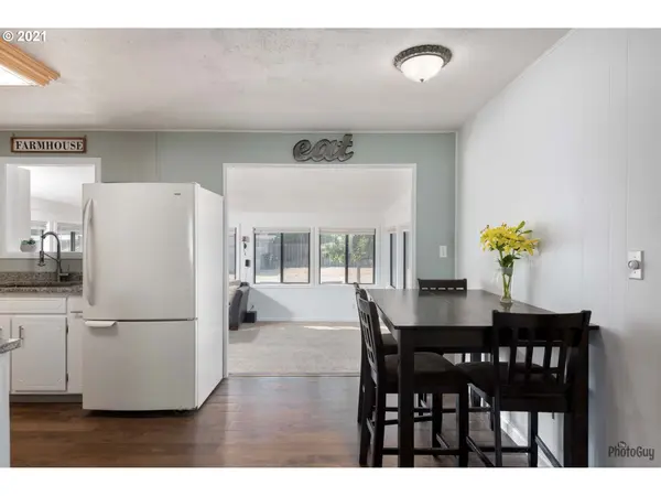 4343 DAISY ST, Springfield, OR 97478