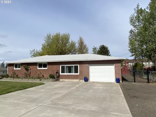 Goldendale, WA 98620,417 BRASHEAR WAY