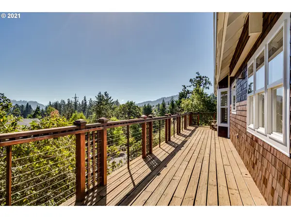 420 DELLWOOD DR, Eugene, OR 97405