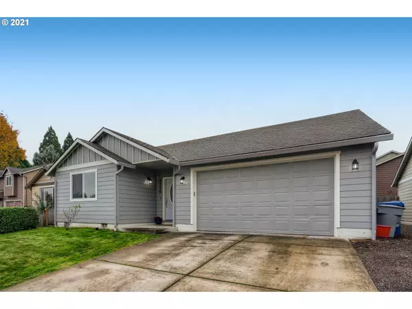 Salem, OR 97301,4326 NE LINUS CT