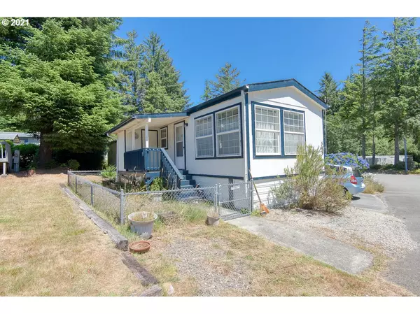 Coos Bay, OR 97420,580 SHOREPINES PL