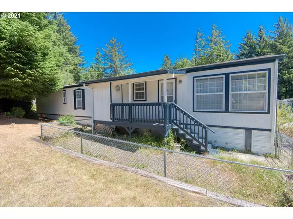 Coos Bay, OR 97420,580 SHOREPINES PL