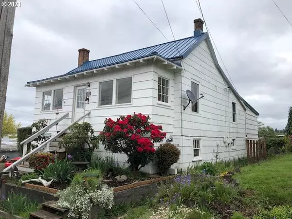 Astoria, OR 97103,544 17th ST