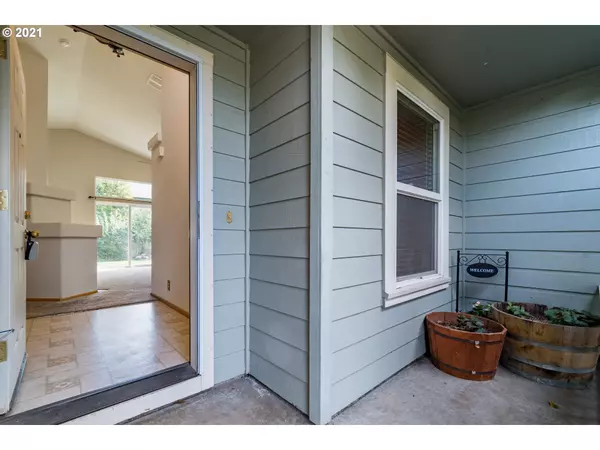 Eugene, OR 97404,322 BRIANA LN