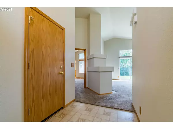 Eugene, OR 97404,322 BRIANA LN