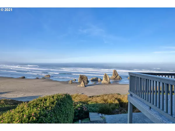 Bandon, OR 97411,2464 Beach Loop Drive