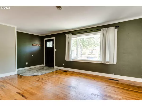 Eugene, OR 97402,1689 WILSON CT