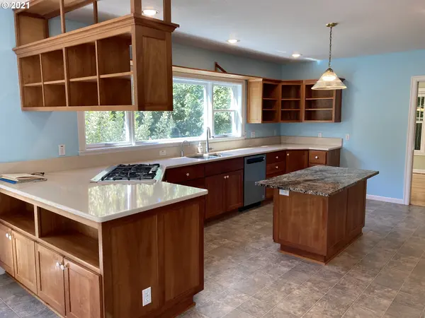 Eugene, OR 97405,86460 LORANE HWY