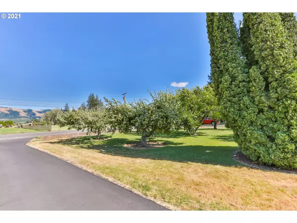 Hood River, OR 97031,1860 TUCKER RD