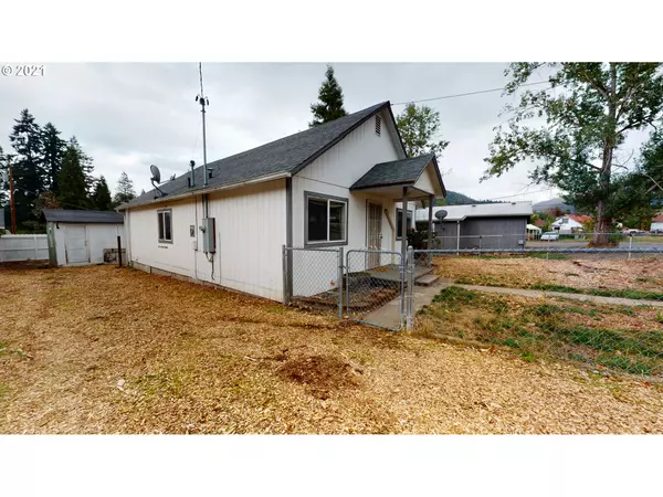 Canyonville, OR 97417,183 BERTHEL AVE