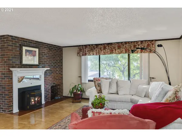 12208 SE 38TH AVE, Milwaukie, OR 97222