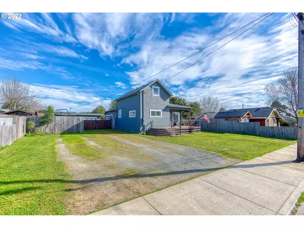 Coquille, OR 97423,540 N CEDAR ST