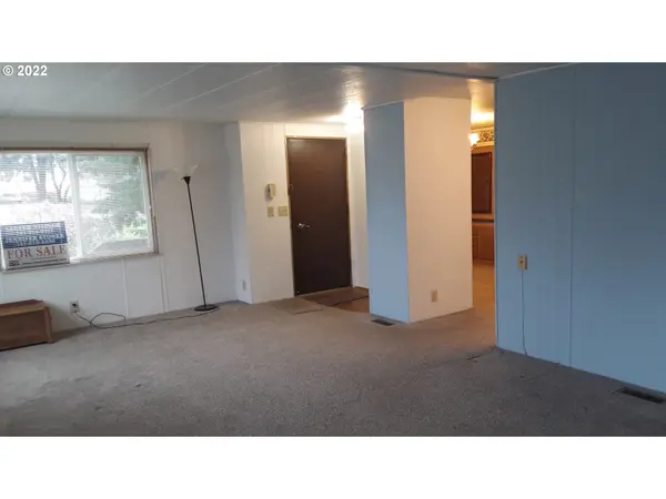 39202 CAMP CREEK RD #1, Springfield, OR 97478