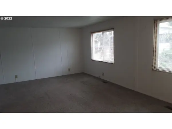 39202 CAMP CREEK RD #1, Springfield, OR 97478