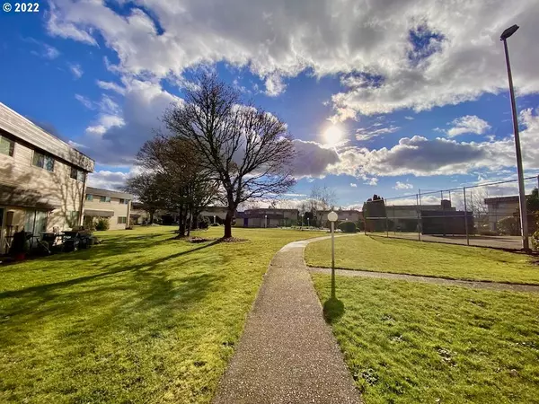 Springfield, OR 97477,2727 GATEWAY ST #26