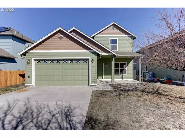 Bend, OR 97702,680 SE GLENGARRY PL