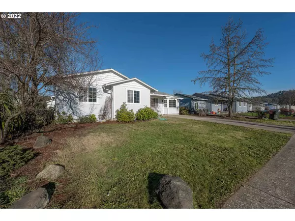 Sutherlin, OR 97479,235 CAMAS CT