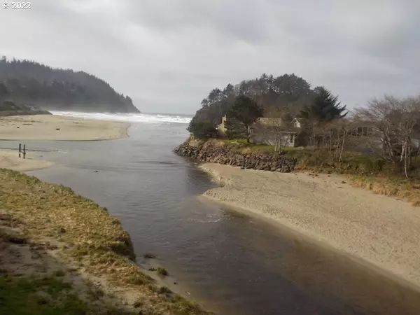 Neskowin, OR 97149,48988 Highway US 101 South #331