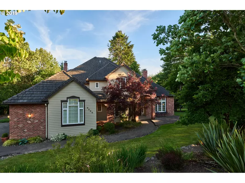 9500 NE MEADOW LOOP, Newberg, OR 97132