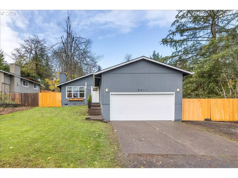 8311 SW 37TH AVE, Portland, OR 97219