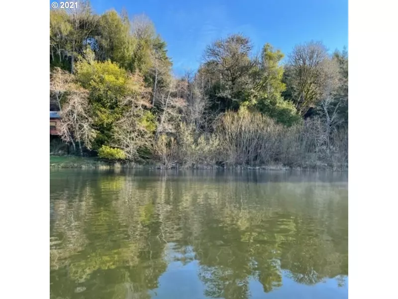 0 N. Tenmile Lake, Lakeside, OR 97449