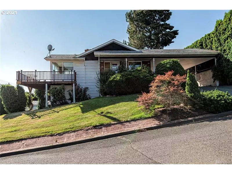 219 LOCUST AVE, Milton Freewater, OR 97862