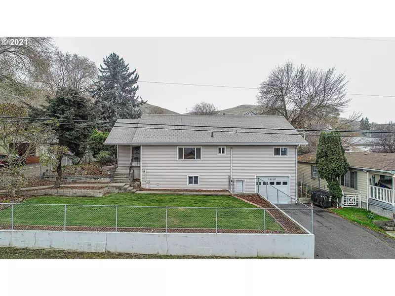 2430 E 12TH, The Dalles, OR 97058