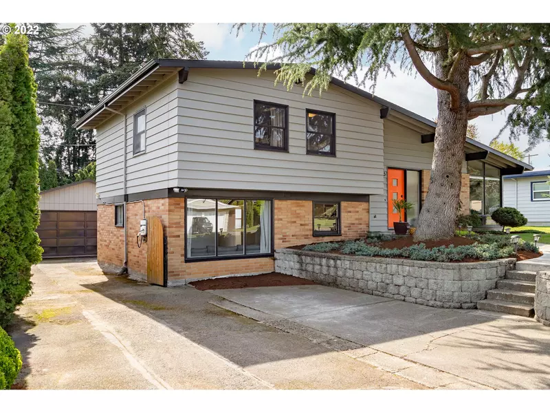 2726 NE 137TH AVE, Portland, OR 97230