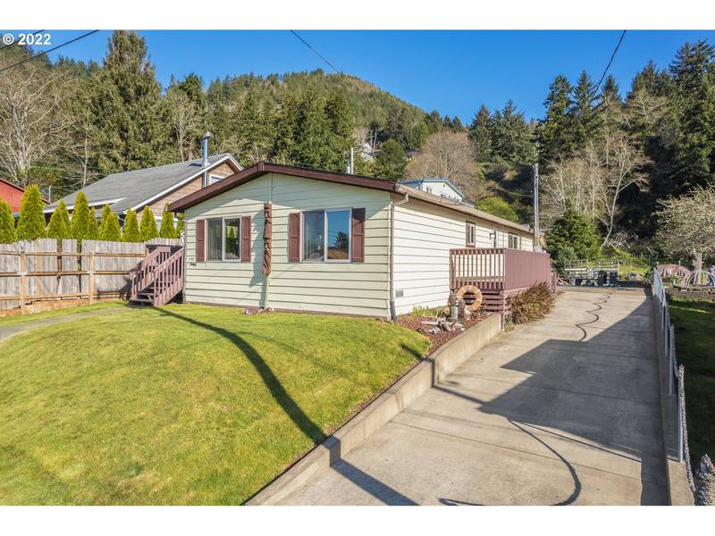 408 EVERGREEN AVE, Garibaldi, OR 97118