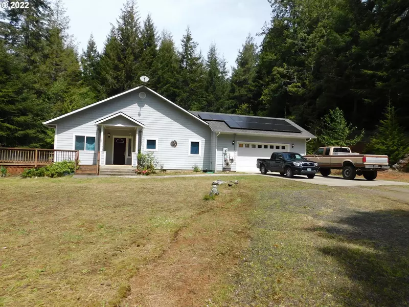 58813 GARDEN VALLEY RD, Coquille, OR 97423