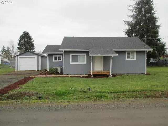 652 SE WASHINGTON ST, Willamina, OR 97396